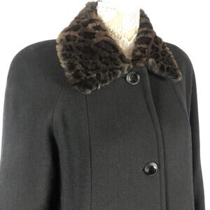 JAD Vintage black wool coat faux fur Cheetah print collar cuffs size medium